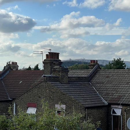 Deluxe Homestay Near Tottenham Hotspur Stadium London Szoba fotó